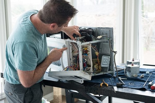 microwave oven repair service